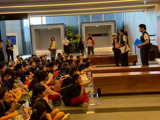 LINE_ALBUM_20250926 校外文化體驗_藝然掘然_251014_27.jpg